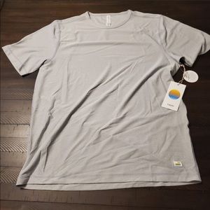 NWT: Vuori Flux Tee